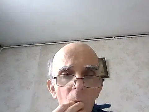 Snapshot of mariusica1@xh chatting on September 30, 2025, 12:44 pm mariusica1xh online show from September 30, 2025, 12:44 pm