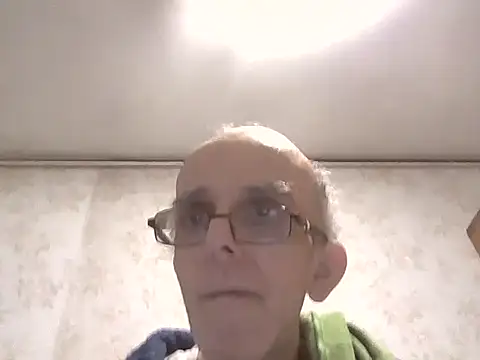 Snapshot of mariusica1@xh chatting on October 12, 2025, 12:23 am mariusica1xh online show from October 12, 2025, 12:23 am