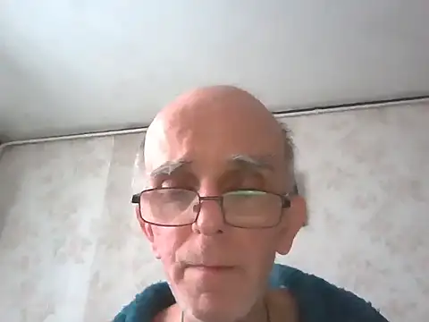 Snapshot of mariusica1@xh chatting on October 2, 2025, 7:23 am mariusica1xh online show from October 2, 2025, 7:23 am
