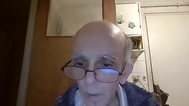 mariusica1xh online show from March 27, 2026, 11:05 pm