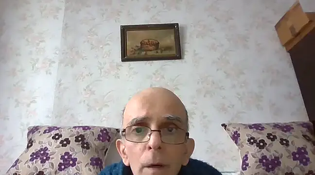 Snapshot of mariusica1@xh chatting on March 11, 2025, 11:01 am mariusica1xh online show from March 11, 2025, 11:01 am