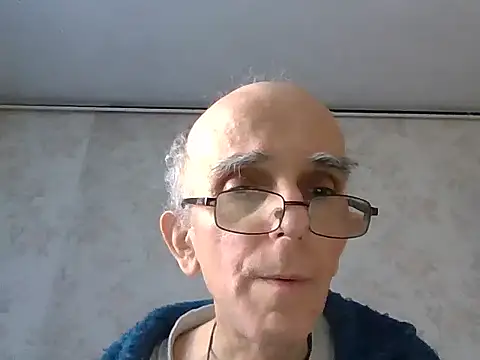 Snapshot of mariusica1@xh chatting on October 10, 2025, 11:22 am mariusica1xh online show from October 10, 2025, 11:22 am