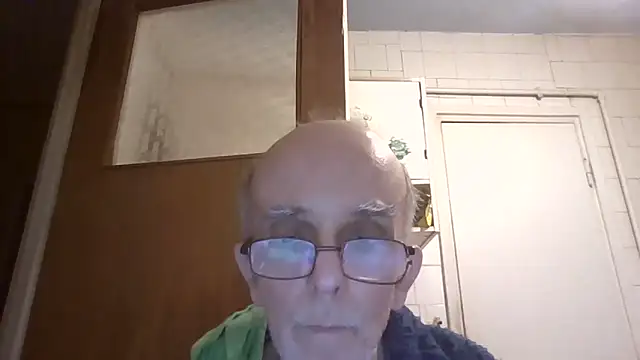 mariusica1xh online show from February 9, 2026, 6:17 pm