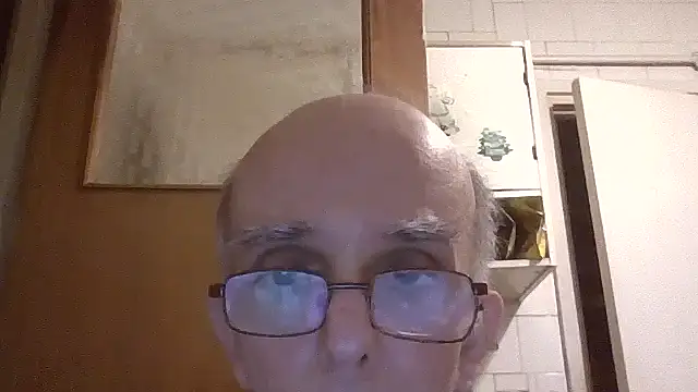 mariusica1xh online show from February 8, 2026, 10:40 pm