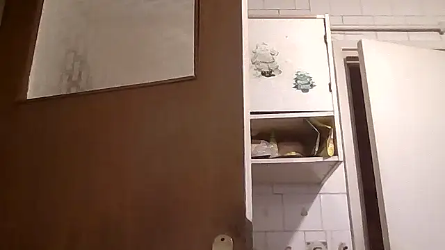 mariusica1xh online show from April 4, 2026, 7:53 pm