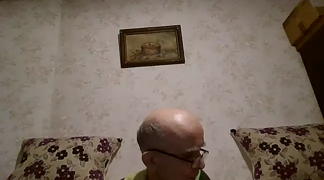 Snapshot of mariusica1@xh chatting on March 14, 2025, 10:16 pm mariusica1xh online show from March 14, 2025, 10:16 pm