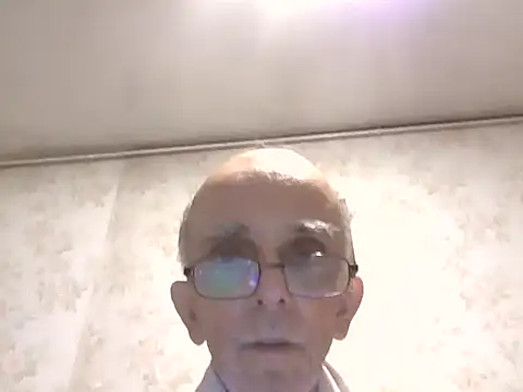 Snapshot of mariusica1@xh chatting on September 12, 2025, 6:40 pm mariusica1xh online show from September 12, 2025, 6:40 pm