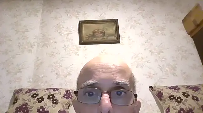 Snapshot of mariusica1@xh chatting on March 13, 2025, 9:37 pm mariusica1xh online show from March 13, 2025, 9:37 pm