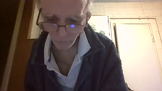 Snapshot of mariusica1@xh chatting on April 27, 2026, 3:04 am mariusica1xh online show from April 27, 2026, 3:04 am