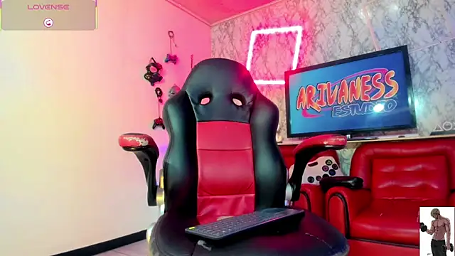 nicol gill  online show from April 8, 2026, 11:12 am