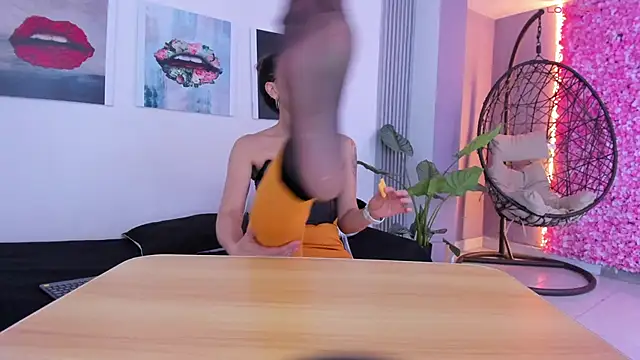 Snapshot of Angela_donnato chatting on November 5, 2025, 3:31 am Angela donnato online show from November 5, 2025, 3:31 am