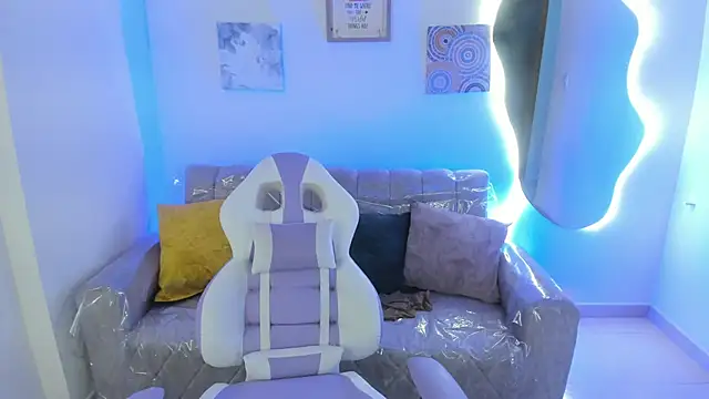 Charlotte cowell sub1  online show from October 6, 2025, 7:58 pm