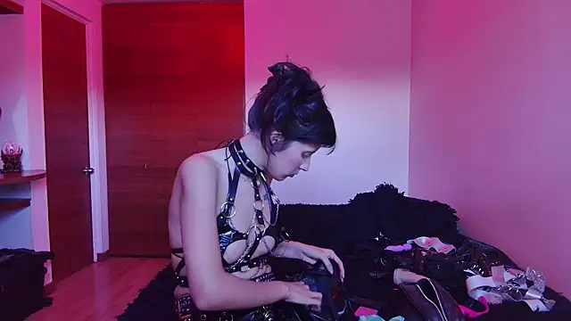 Snapshot of bellatrix25 chatting on February 1, 2025, 10:44 pm bellatrix25 online show from February 1, 2025, 10:44 pm