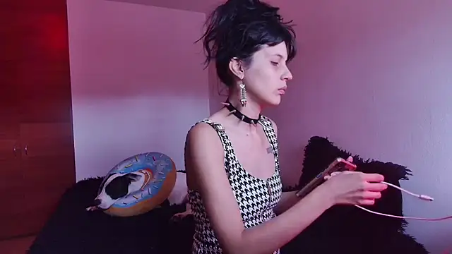 Snapshot of bellatrix25 chatting on January 30, 2025, 6:10 pm bellatrix25 online show from January 30, 2025, 6:10 pm