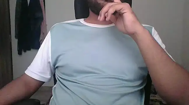 Snapshot of yoyokakshay_1996 chatting on February 12, 2025, 6:08 am yoyokakshay 1996 online show from February 12, 2025, 6:08 am