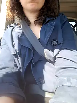 lillinalanes online show from March 19, 2025, 10:11 am