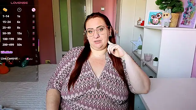 Snapshot of lovely_adelle chatting on November 21, 2025, 8:35 am lovely adelle online show from November 21, 2025, 8:35 am