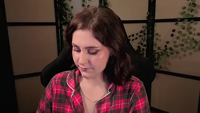 Diana Flower online show from April 1, 2026, 11:33 am