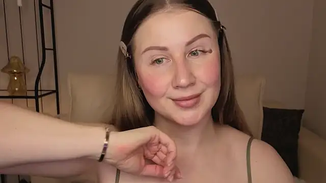 Snapshot of Helens_love chatting on November 23, 2025, 2:10 am Helens love online show from November 23, 2025, 2:10 am