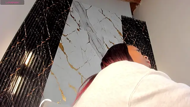 ebony hot1 online show from March 26, 2026, 1:20 pm