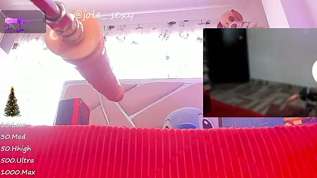 Snapshot of jolee__ chatting on December 25, 2024, 3:28 pm jolee   online show from December 25, 2024, 3:28 pm