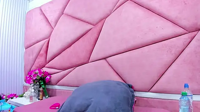 Mariana Prin online show from March 27, 2026, 3:15 am