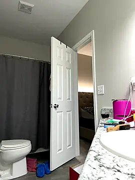 Snapshot of SexyHoneyRedd chatting on December 2, 2024, 11:13 pm SexyHoneyRedd online show from December 2, 2024, 11:13 pm