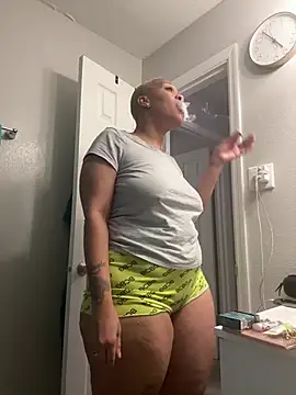 Snapshot of SexyHoneyRedd chatting on July 24, 2026, 8:54 am SexyHoneyRedd online show from July 24, 2026, 8:54 am