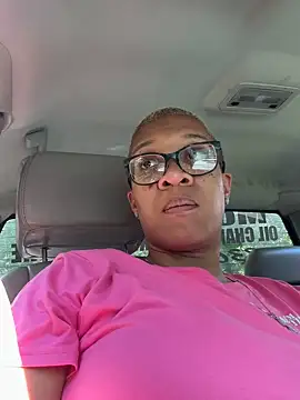 Snapshot of SexyHoneyRedd chatting on August 6, 2026, 7:31 pm SexyHoneyRedd online show from August 6, 2026, 7:31 pm