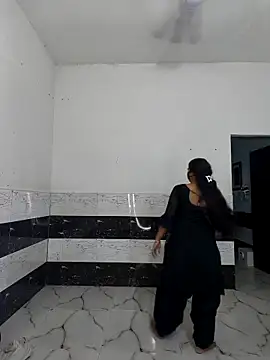 Snapshot of riya190 chatting on October 17, 2025, 5:37 pm riya190 online show from October 17, 2025, 5:37 pm