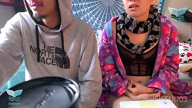 isissun03 online show from October 27, 2025, 1:23 pm