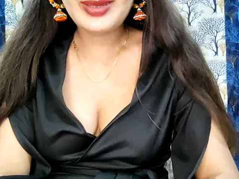 Snapshot of Aarvi_Arora chatting on October 17, 2025, 12:18 pm Aarvi Arora online show from October 17, 2025, 12:18 pm