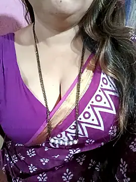 Snapshot of Beautyy38 chatting on January 9, 2026, 3:02 am Beautyy38 online show from January 9, 2026, 3:02 am