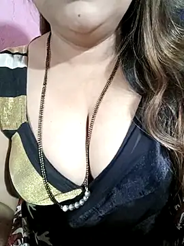 Snapshot of Beautyy38 chatting on January 14, 2026, 3:10 am Beautyy38 online show from January 14, 2026, 3:10 am