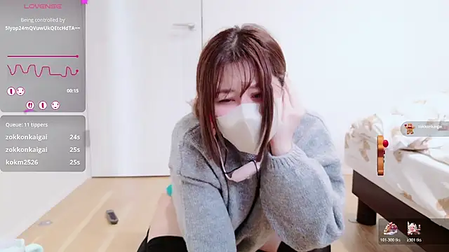 Snapshot of Mamu_Mamu_ chatting on November 28, 2025, 10:43 pm Mamu Mamu online show from November 28, 2025, 10:43 pm