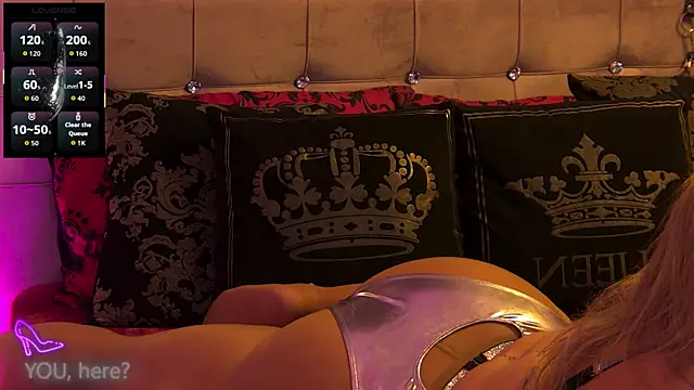 ZoeMesmerize online show from November 11, 2025, 7:14 am