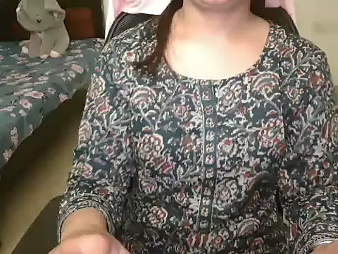 Snapshot of WildRuhi20 chatting on July 15, 2026, 5:03 am WildRuhi20 online show from July 15, 2026, 5:03 am
