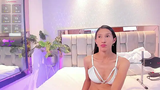 Snapshot of RoseTaylor__ chatting on November 25, 2025, 5:08 am RoseTaylor online show from November 25, 2025, 5:08 am