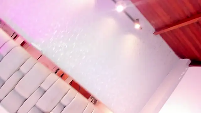 Snapshot of RoseTaylor__ chatting on January 9, 2026, 5:47 am RoseTaylor online show from January 9, 2026, 5:47 am