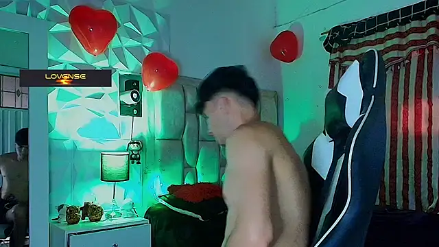 santyago taylor online show from February 27, 2025, 7:26 pm