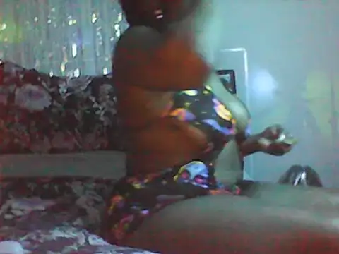 YourFaceMyThrone27 online show from January 1, 2025, 11:40 pm