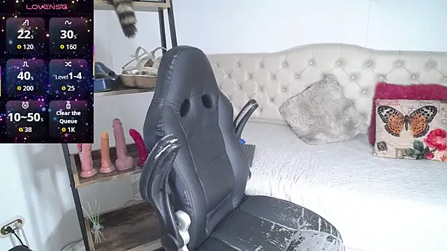 Snapshot of cristal_horny19 chatting on October 23, 2025, 11:14 pm cristal horny19 online show from October 23, 2025, 11:14 pm