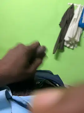 Snapshot of pussylover143x chatting on November 28, 2025, 5:02 pm pussylover143x online show from November 28, 2025, 5:02 pm