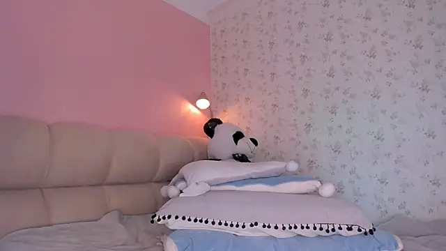 Snapshot of kitty_miaa chatting on March 22, 2025, 1:32 am kitty miaa online show from March 22, 2025, 1:32 am