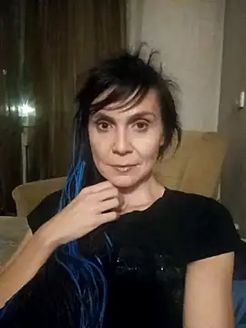 Francenia lolis online show from October 25, 2025, 11:05 pm