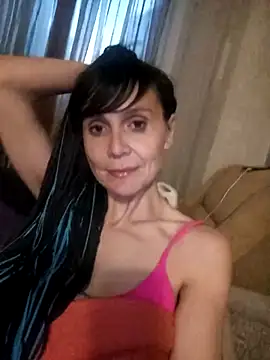 Francenia lolis online show from May 31, 2026, 7:03 pm