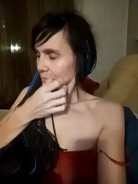 Francenia lolis online show from November 9, 2025, 9:41 pm