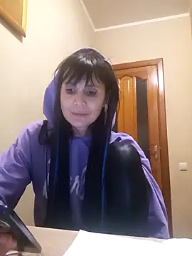 Francenia lolis online show from March 6, 2026, 8:15 pm