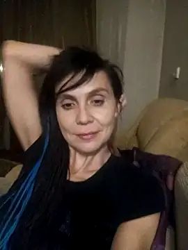 Francenia lolis online show from December 13, 2025, 8:37 pm