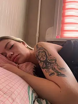 -Sexy Barbie- online show from November 14, 2025, 4:49 am